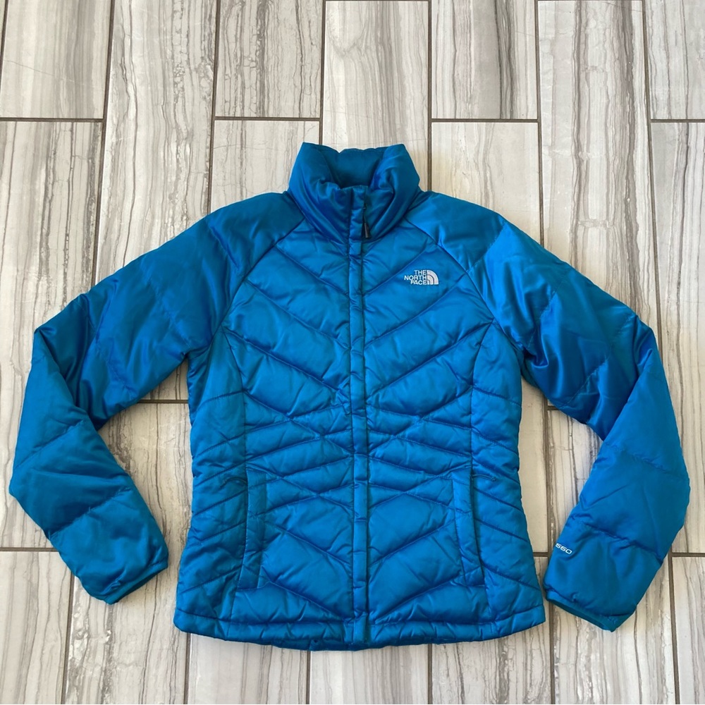 The North Face 550 Down jacket. EUC
